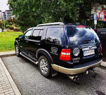 Ford Explorer V8 benzín 4x4 7-miest koža camper - 2