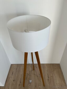Stojata lampa - 2