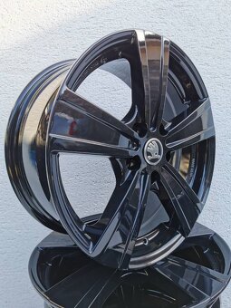 Škoda Octavia alu disky Diewe Black 5x112 R17 - 2