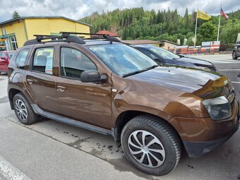 Predám  osobné auto DACIA  DUSTER 4x4 - Výborná cena - 2