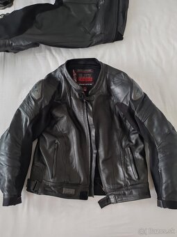 Predam 2-dielnu kozenu kombinezu RST Black Series. - 2