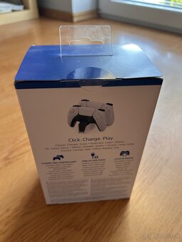 Charging station na PS5 Dualsense - 2