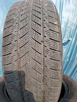 Ponúkame 4 zimné pneumatiky Dávajte SUV 235/55 R18 - 2