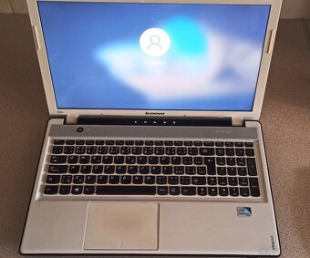 Predám Lenovo IdeaPad Z580 perlovo biela - 2