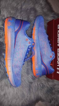 Under Armour 44,5 EUR nové, nepoužité s BLUETOOTH  Dobrý den - 2