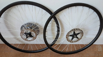Ultraľahké karbónové kolesá BERD + ONYX - 2