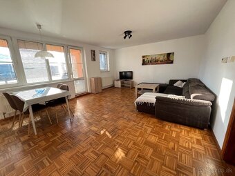 Prenájom 3-izbového bytu s loggiou – centrum Prešova - 2