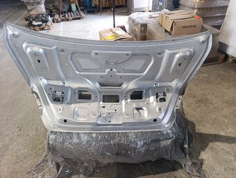 Audi A8 2010-12 rok - 2