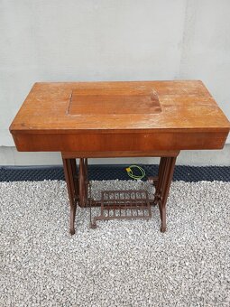 Šijací stroj Minerva. Plne funkčný - 2