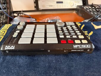 Akai MPC 500 - 2