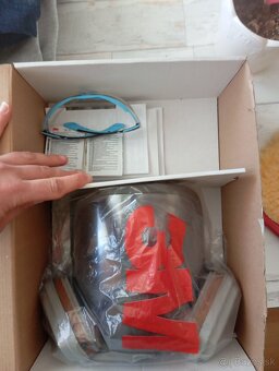 Predám ( 3M-Celotvarovú masku ) - 2