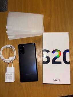 Samsung Galaxy 20FE - 2