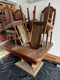 Starožitný stôl a stoličky - 2