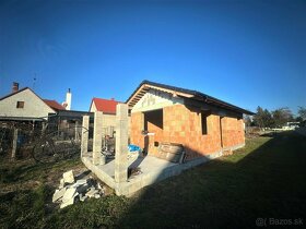 AFYREAL predaj pozemku na stavbu rodinného domu s menšou nov - 2