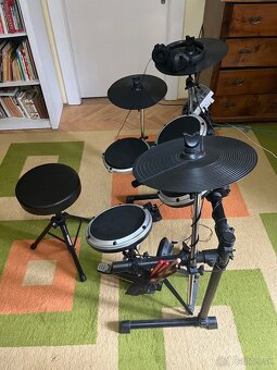 Bubon elektronické Behringer - 2