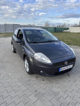 Fiat grande Punto 1.2 48kW 2009 97 000km - 2