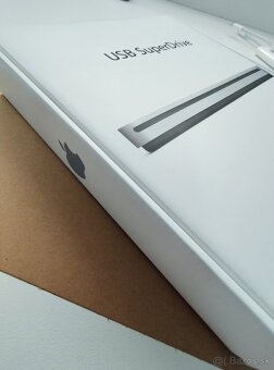 Apple USB SuperDrive - externá dvd napaľovačka - 2