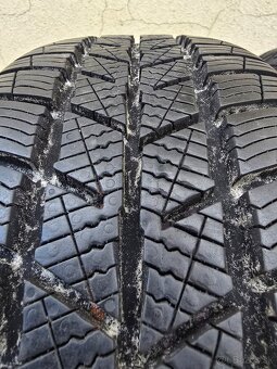 ZIMNÉ PNEUMATIKY BARUM 205/55 R16 91H - 2