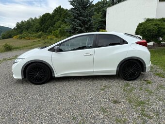 Predám Honda Civic 1.8 i-VTEC Executive 2013, 104 kW - 2