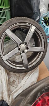 Disky Audi R20 255/35 r20 - 2