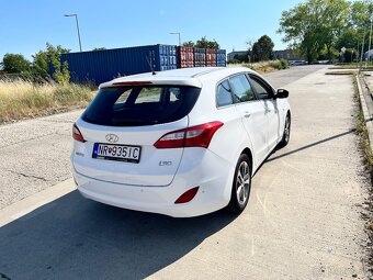 Hyundai i30 Combi, 244 000km - 2