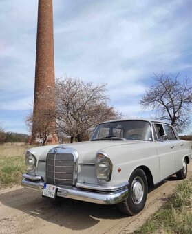 Mercedes-Benz 220SB W111 - 2