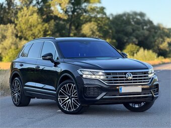 Volkswagen Touareg 3.0tdi R-LINE - 2