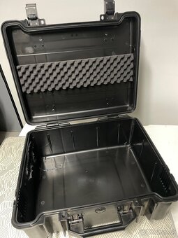 B&W case 61 - 2