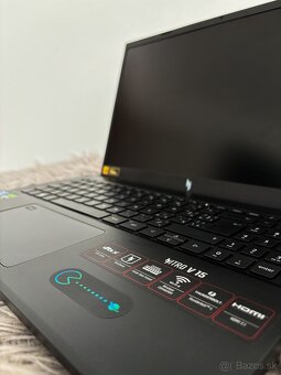 Notebook Acer Nitro V15 RTX4050 - 2