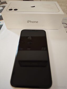 Predám iPhone 11 - 2