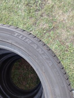 215/45R16 - 2