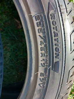235/45 r17 zimne pneumatiky - 2