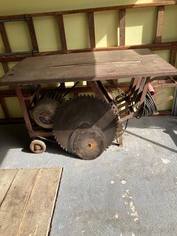 Predám cirkulárka + pily - 2