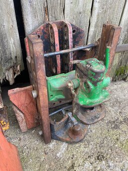 Predám konzolu s rychloposuvnym tiahlom na Zetor crystal - 2