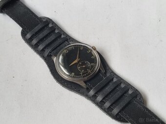 Náramkové,vojenské hodinky. - 2