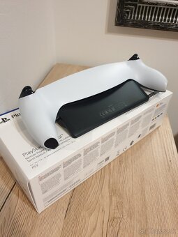 Playstation Portal - 2