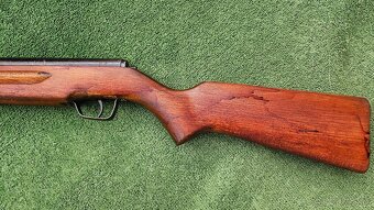 Vzduchovka Slavia 630 s poistkou model 77 - 2