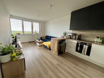Na predaj 2 izb. byt s loggiou, Bratislava - Rača - 2