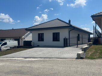 Skolaudovaná novostavba 4 izbového RD - 2
