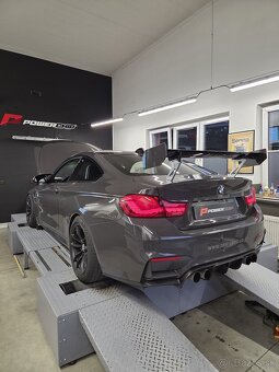 Bmw M4 F82 dily(rám, křidlo, kola M2CS) - 2