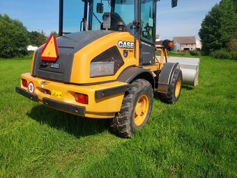 Kolový nakladač Case 321E atlas ar JCB cat - 2