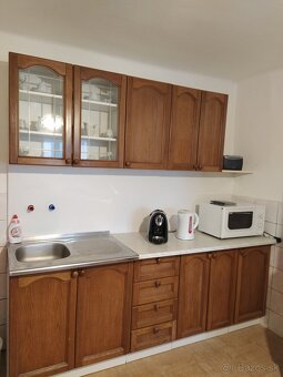 Veľký pozemok z domom - 2