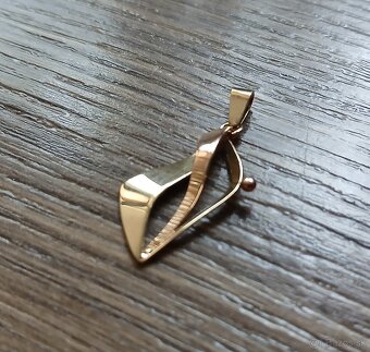 Zlatý dámsky prívesok - 2