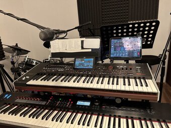 Predám Roland RD 2000 - 2