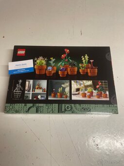 Predám nové neotvorené LEGO 10329 Tiny Plants - 2
