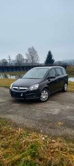 Zafira automat 7 miest nová STK - 2