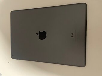 Krásny tablet Ipad - 2