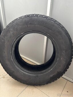 Zimná pneu Nokian 215/70 r15c - 2