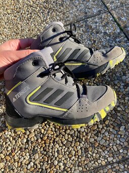 Detské topánky adidas terrex vel.30 - 2