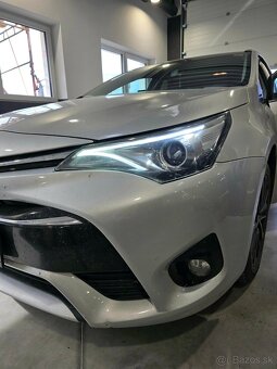 Toyota Avensis- Oprava denného svietenia LED - 2